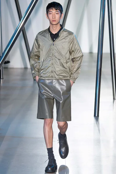 Look 29